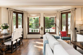 A Chelsea Retreat - 2 Bedroom with Garden and Parking